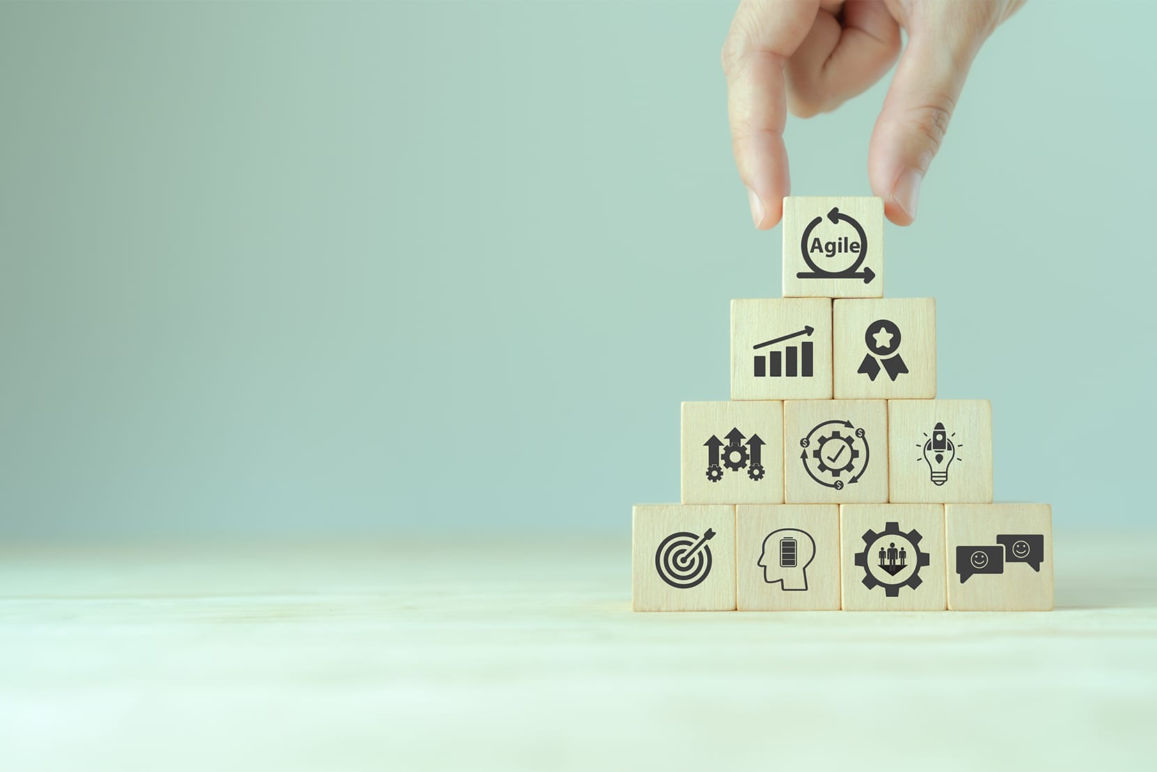 Business Success Cases - Agile Transformation of a Traditional German Industrial Insurer