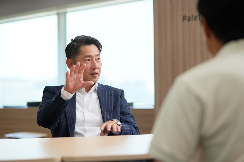 “データ主導の顧客エンゲージメントでお客さまをご支援していきたい”浦野氏（セールスフォース・ジャパン）