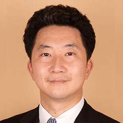 妹尾 大 氏