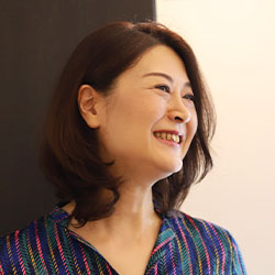 松本 笑美 氏