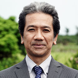 比嘉 直人 氏