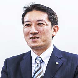 飯島 伸章 氏