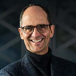 Lars Reinkemeyer 氏