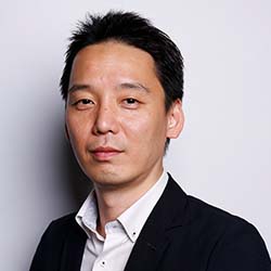 小林 政明 氏