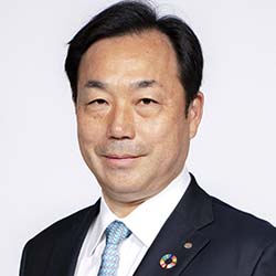 山内 雅喜 氏