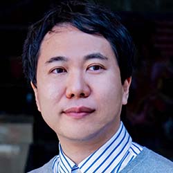 鳴海 拓志 氏
