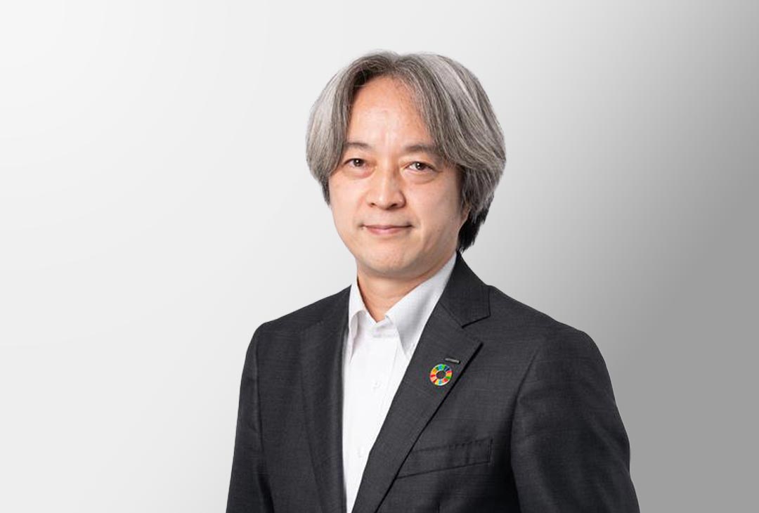 世取山 進二