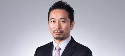 山本 真
